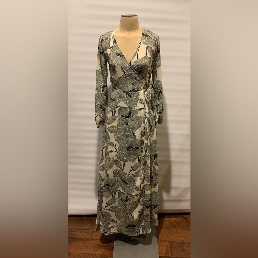 Gianni Bini cream and black floral print maxi wrap dress, XS